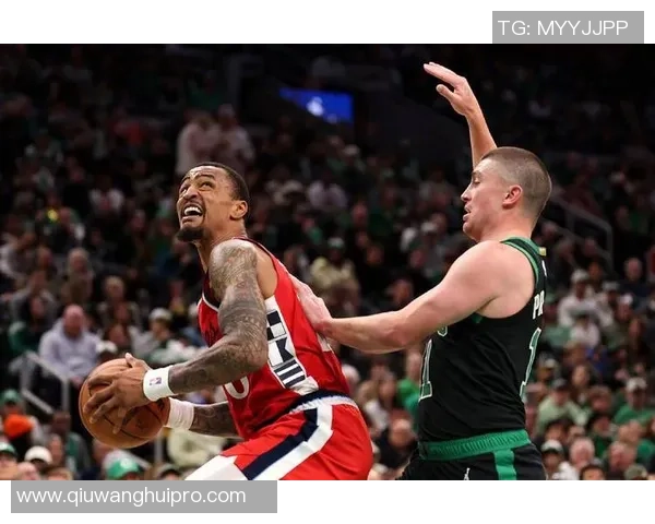 布朗三节狂砍41分6板2助1断1帽单节得分均上双展现惊人状态